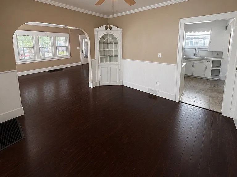 4136 Fairview Dr — Photo 34