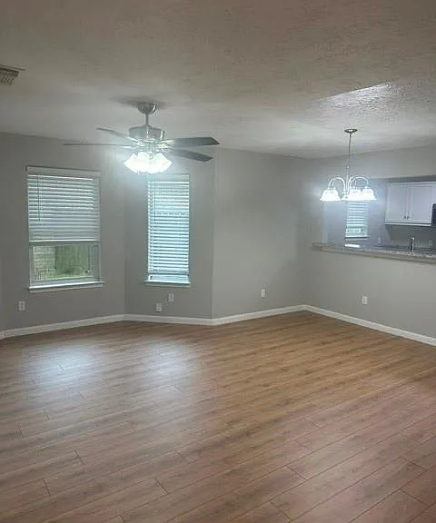 15115 Lance Cir — Photo 2