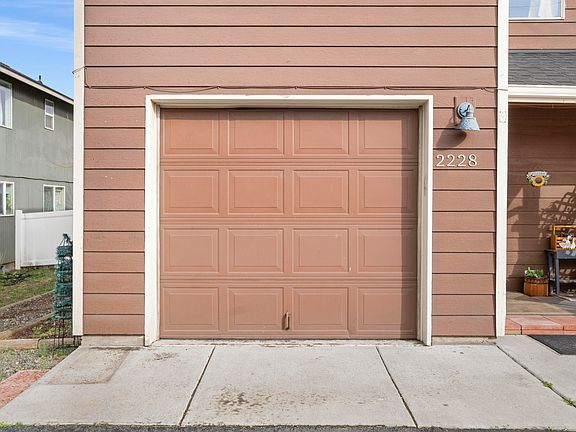 3rd image of 2228 SW 23rd St