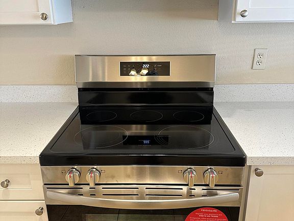 5th image of 8933 W MULBERRY Drive