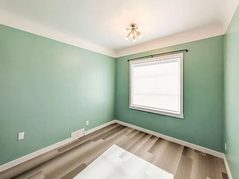 2218 Hoyt Ave #B — Photo 5