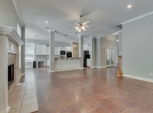 135 Forest Creek Cir, Weatherford, TX 76088