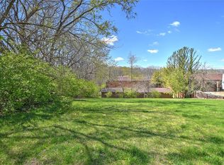 1 N 32nd St, Decatur, IL 62521