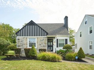 15618 Scottsdale Blvd, Shaker Heights, OH 44120