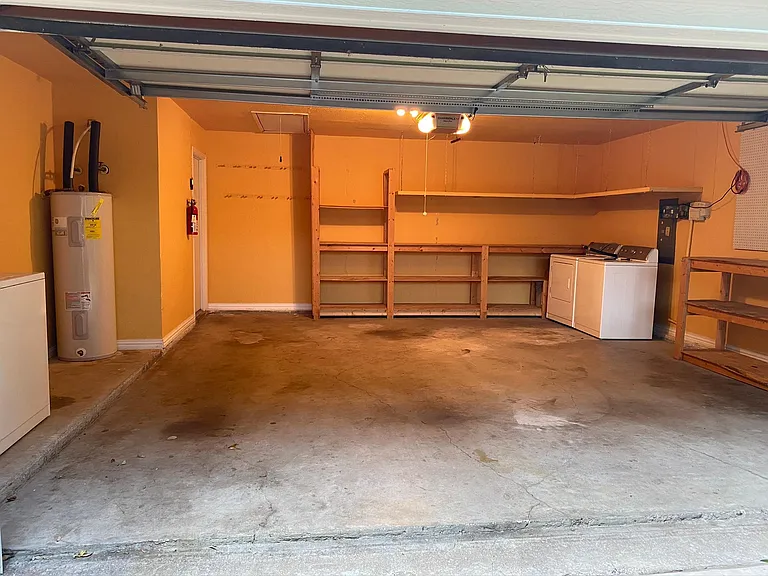 1325 Kesser Dr — Photo 57