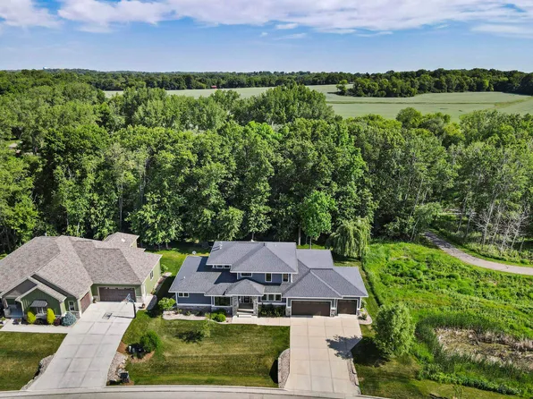 7830 Bluestem Trl, Deforest, WI 53532