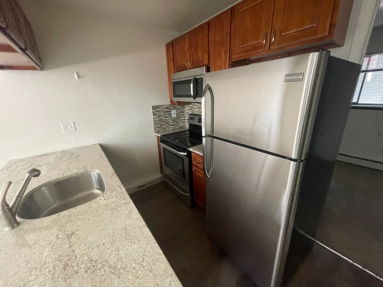 2333 Spruce St — Photo 3
