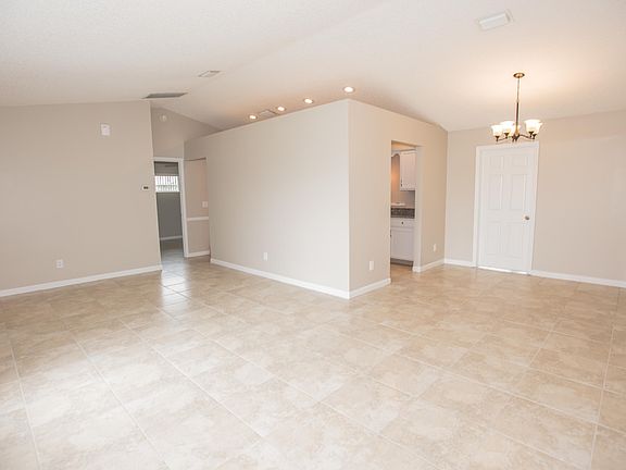 5th image of 172 Lee Ave #172