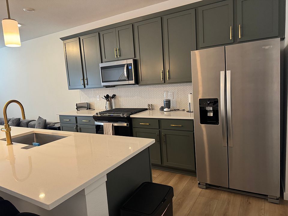 1st image of 764 Nob Hill Ln #3