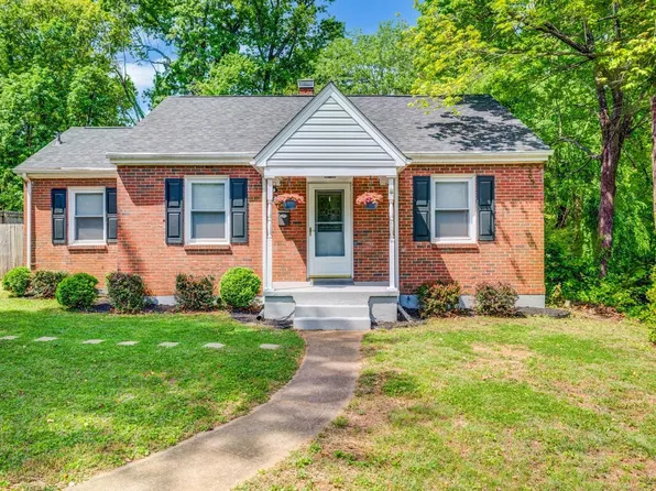 809 Westview Dr, Lynchburg, VA 24502