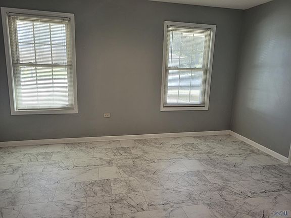 4th image of 405 Summerfield Dr