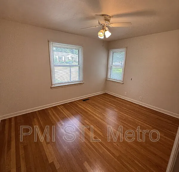 1238 Hoyt Dr — Photo 6