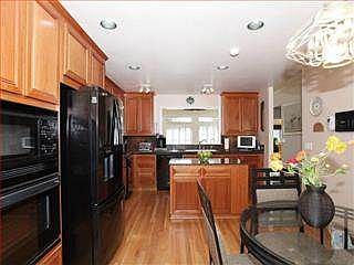3rd image of 5932 Jenny Lind Ct