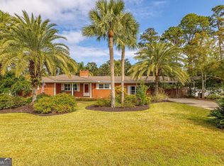 394 W Shore Dr, Brunswick, GA 31520