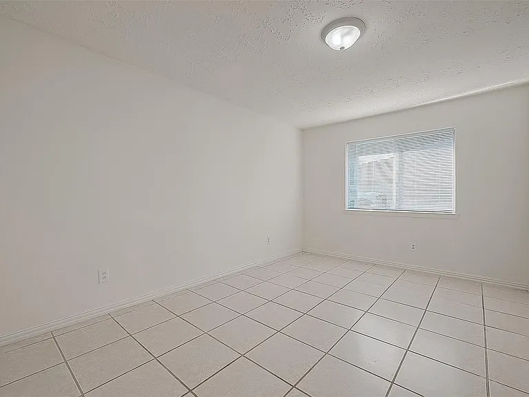 3806 Embarcadero Dr — Photo 21