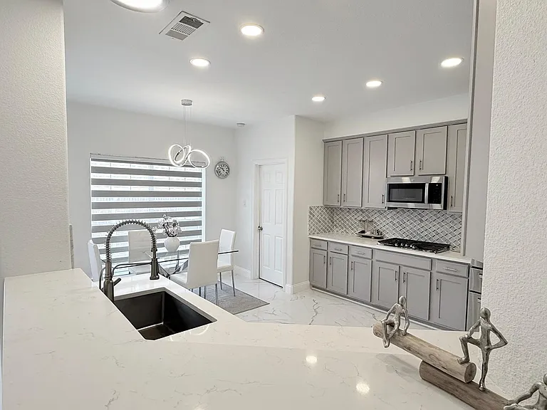 8414 Nicholson Dr — Photo 8