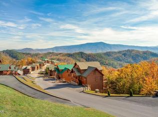 2844 White Oak Ridge Ln, Sevierville, TN 37862