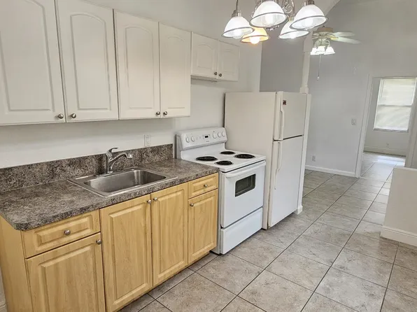 410 Columbus Pkwy #1, Hollywood, FL 33021