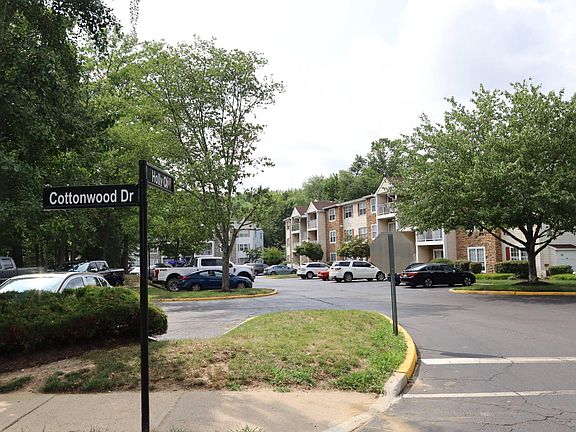 4th image of 17 Holly Ct