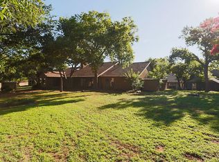 802 Sunny Brook Ct, Edmond, OK 73034