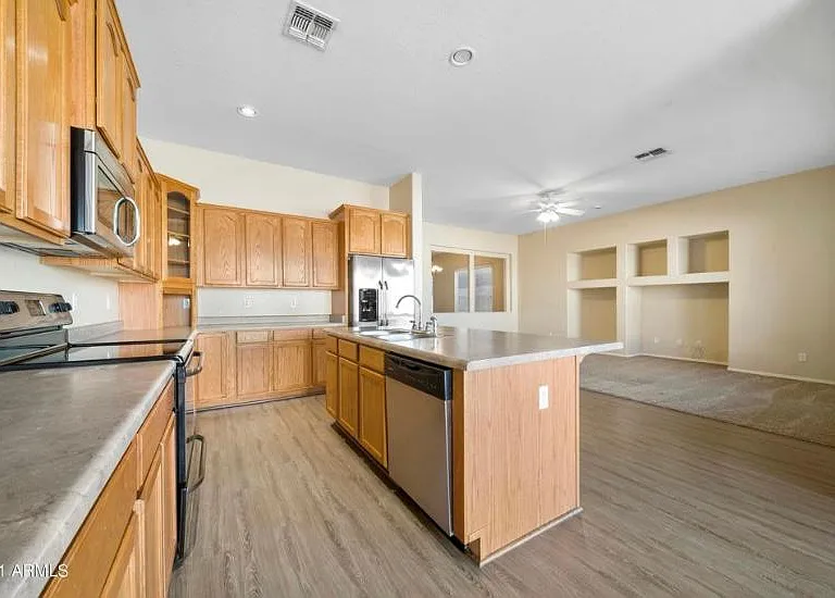 3010 W Languid Ln — Photo 14