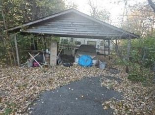 1669 Route 37, Kell, IL 62853