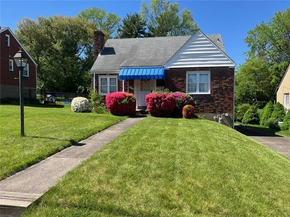 213 Summit Dr, Pittsburgh, PA 15238