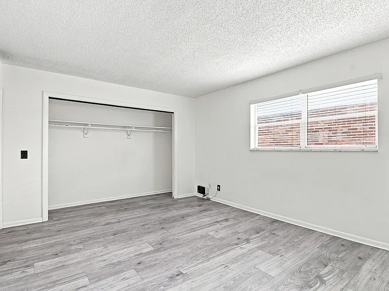10415 Carrollbrook Cir #207 — Photo 23