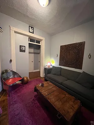 Rented by Oxford Property Group | media 34