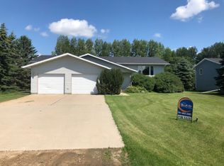 2028 10th Ave SW, Devils Lake, ND 58301