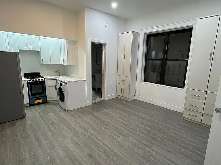 620 W End Ave #3B — Photo 1