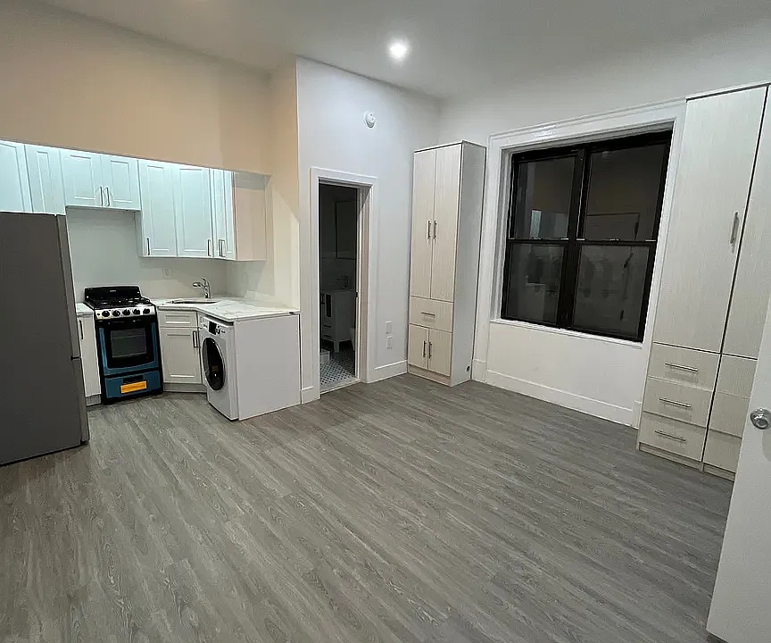 620 W End Ave #3B