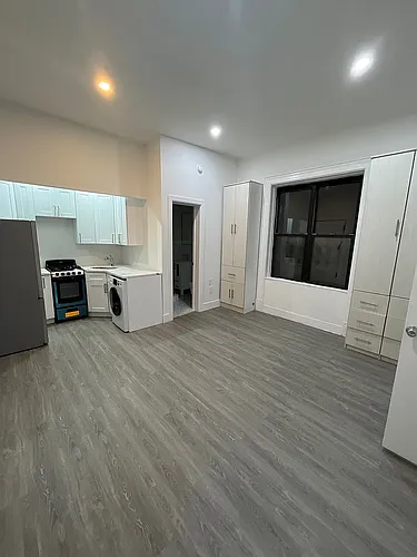 620 W End Ave #3B Photo 1