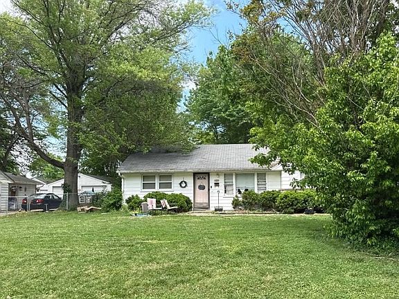 3rd image of 5403 Wintergreen Rd