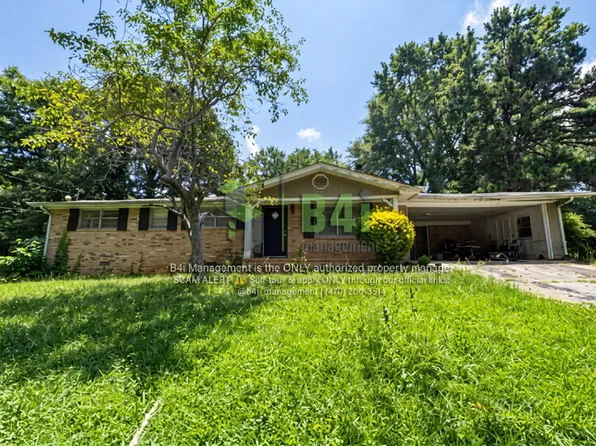 6331 Garnet Dr, Douglasville, GA 30135
