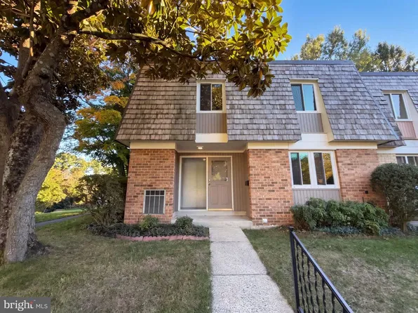 19109 Capehart Dr, Gaithersburg, MD 20886