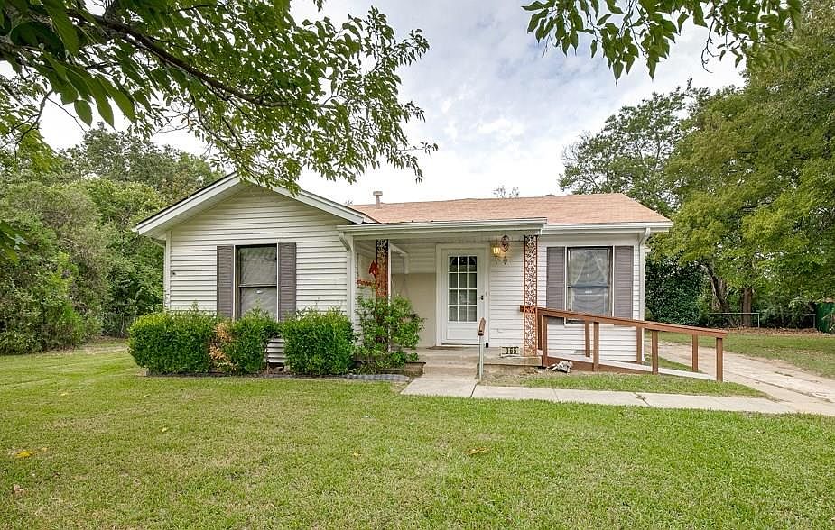 1st image of 365 Vista Ct