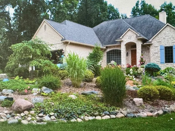 3502 Hunters Creek Rd, Metamora, MI 48455