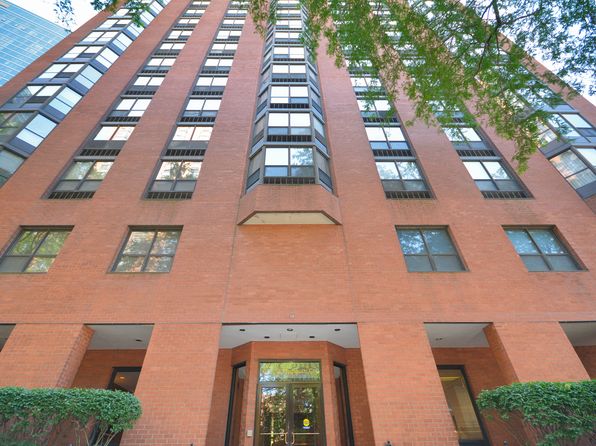 901 S Plymouth Ct APT 402