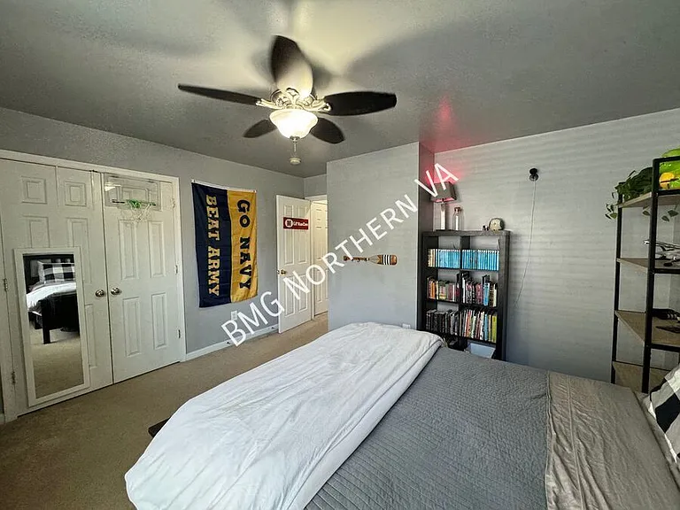 8930 Kingbird Ct — Photo 37