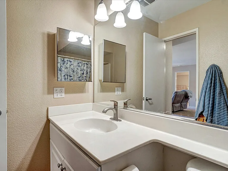 6955 Alvarado Rd — Photo 23