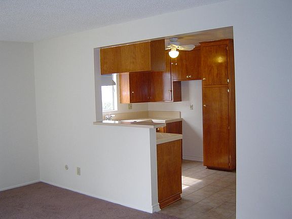 5th image of 1250 N Mentor Ave APT 8