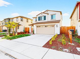 6421 Maple Leaf Ln, Riverbank, CA 95367