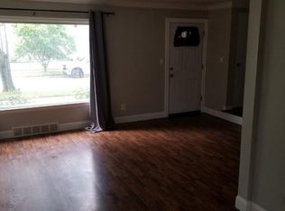 29450 Hathaway St, Livonia, MI 48150