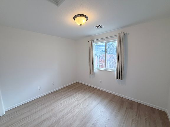 2nd image of 484 Ridge Ln
