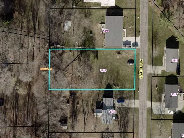 1314 Gable Dr, Warsaw, IN 46580