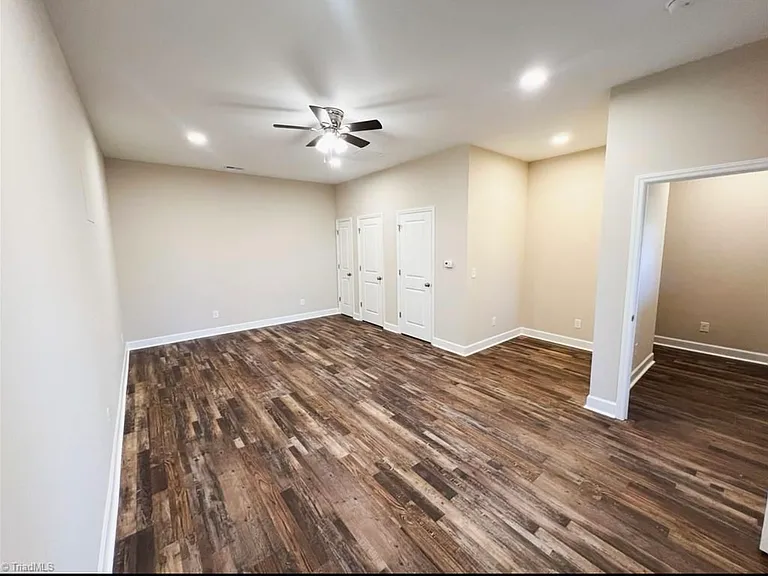 105 E Highfill Ave #105 — Photo 31