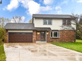 1013 W El Patio Ln, Mequon, WI 53092