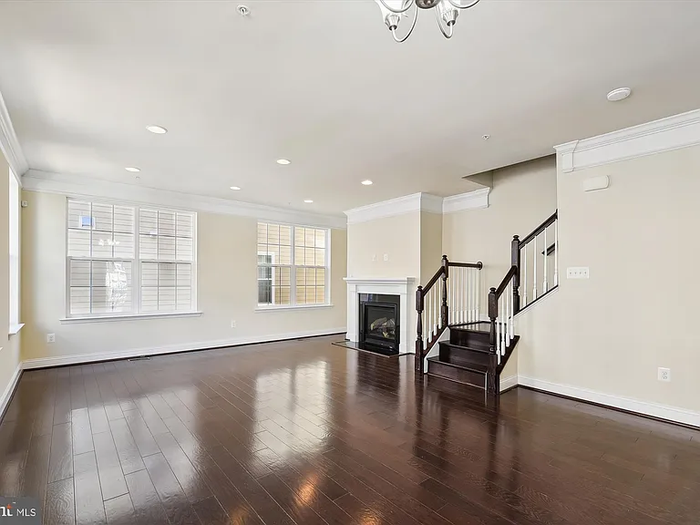 67 Linden Pl — Photo 14