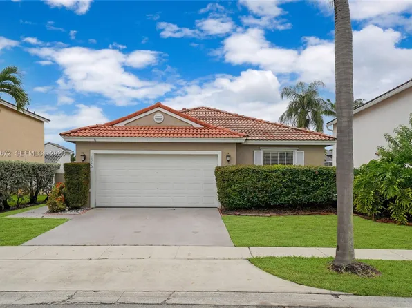 18946 NW 10th St, Hollywood, FL 33029